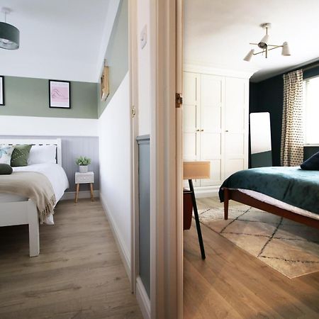 Stylish Home In Bath With Driveway Parking, 10Min From City Εξωτερικό φωτογραφία