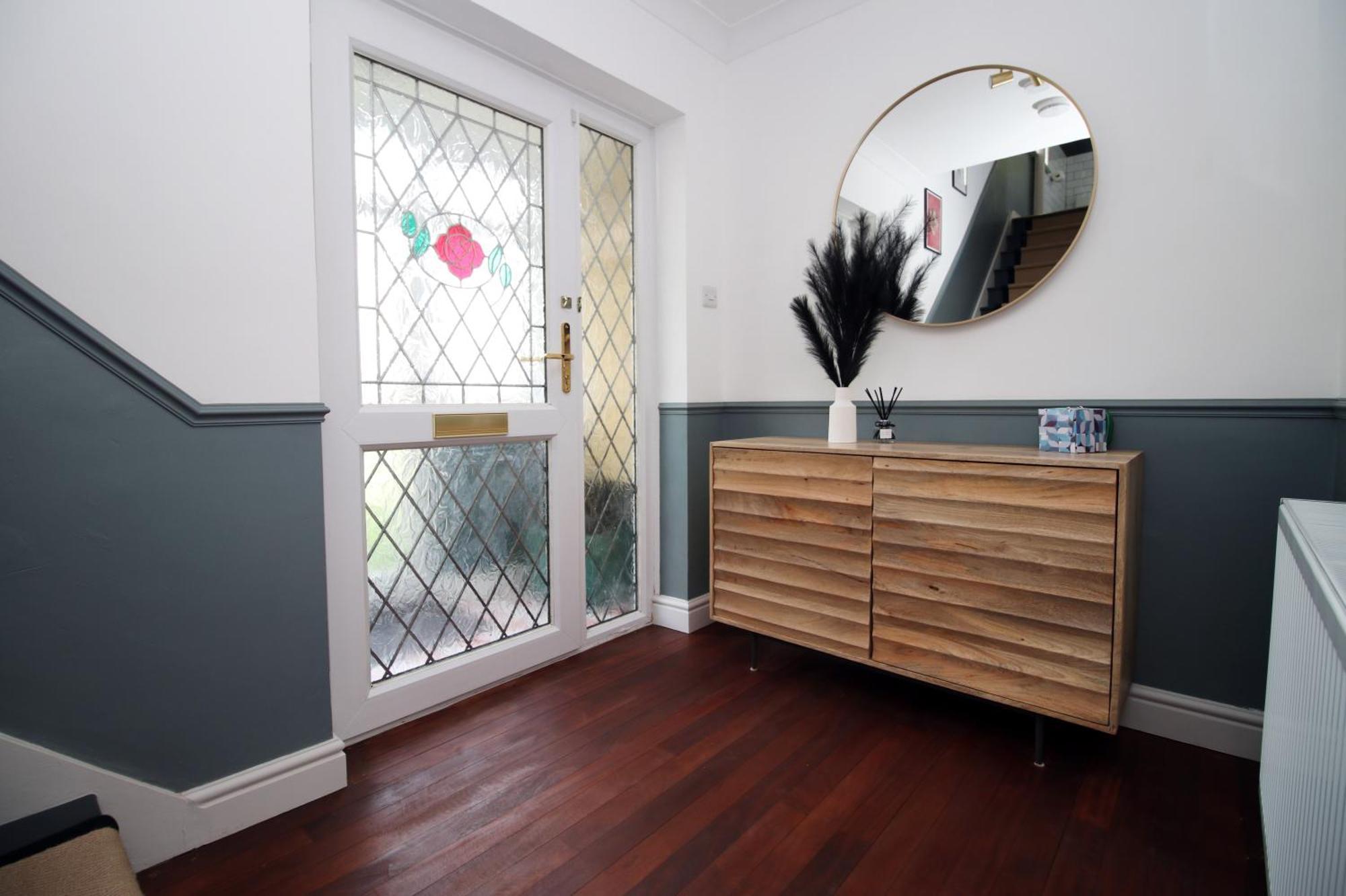 Stylish Home In Bath With Driveway Parking, 10Min From City Εξωτερικό φωτογραφία